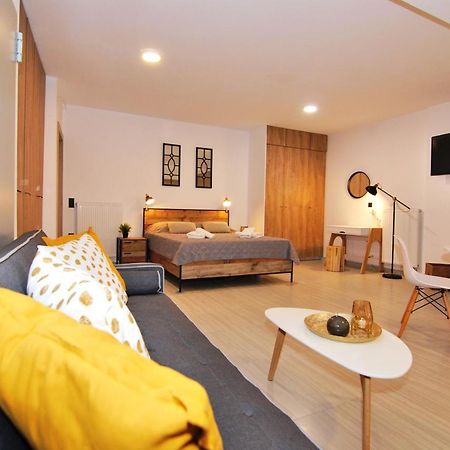 Brand new Cozy Basement Apartment Argostoli  Buitenkant foto